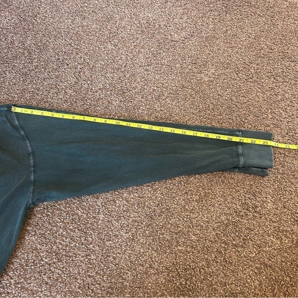 Abercrombie & Fitch Green Long Sleeve Tee Size XL - Picture 6 of 6